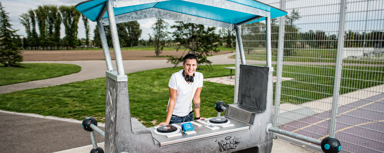 Cool playgrounds have a Fono